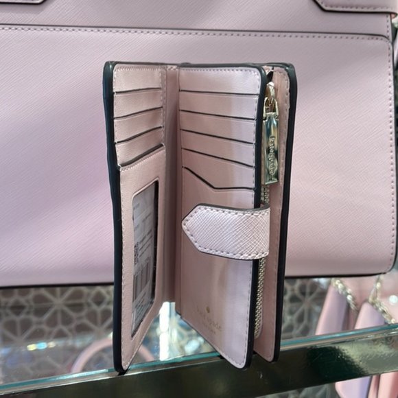 Kate Spade Madison Medium Compact Bifold Wallet Conch Pink
Color: Conch Pink
NWT - Picture 8 of 16